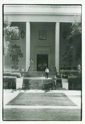 North entrance to Honnold Library