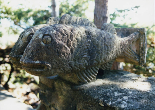 Fish statues, Scripps College