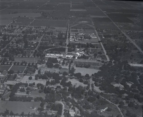 Pomona College campus, Pomona College