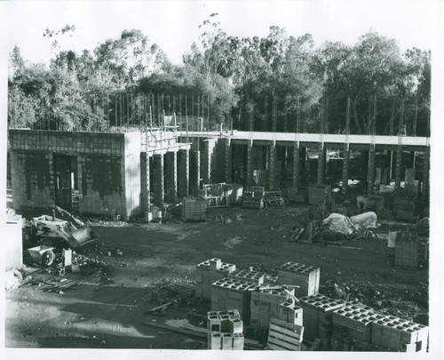 Thomas-Garrett Hall Construction, Harvey Mudd College