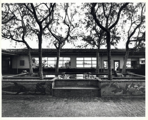 Seal Court fountains, Scripps College