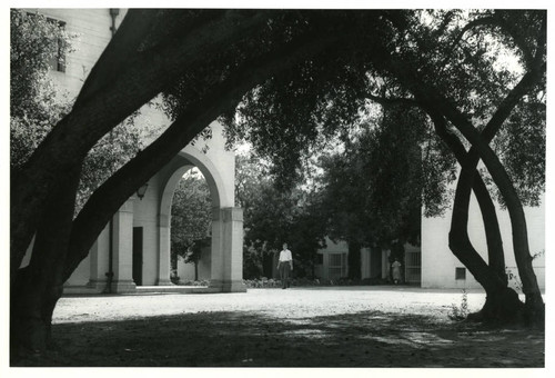 Clark Hall courtyard, Pomona College