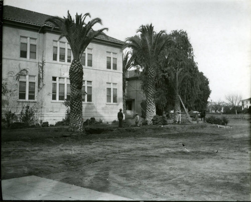 Holmes Hall, Pomona College