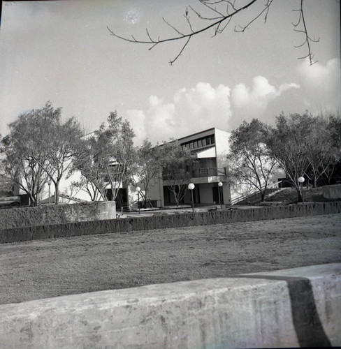 Bette Cree Edwards Humanities Building, Scripps College