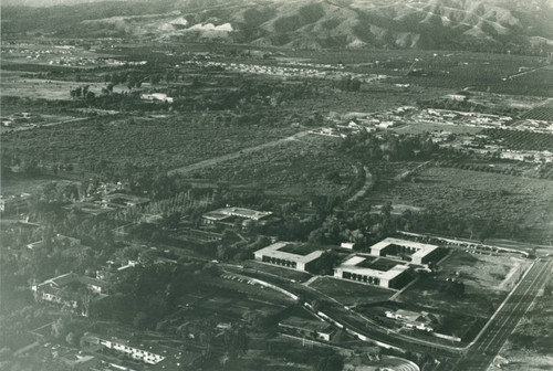 Aerial view of campus, Harvey Mudd College