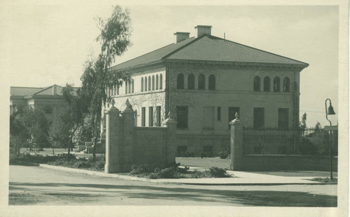 Pearsons Hall, Pomona College