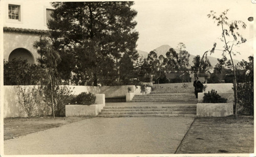 Scripps College entrance