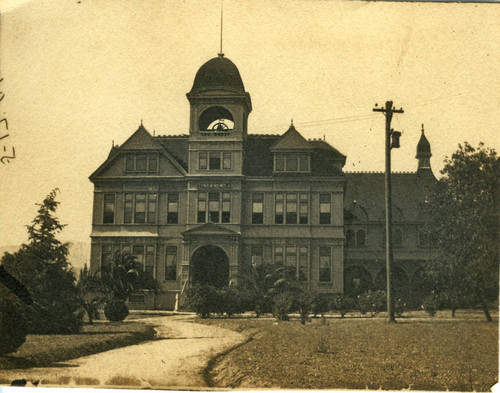 Holmes Hall, Pomona College