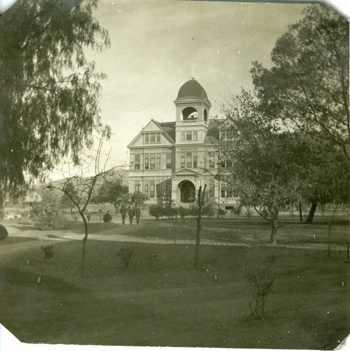 Holmes Hall, Pomona College