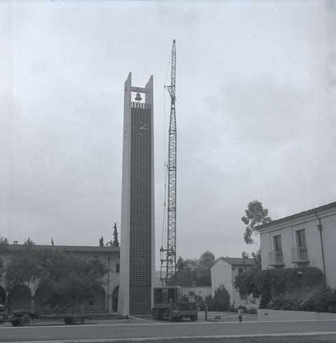 Smith Tower and crane, Pomona College