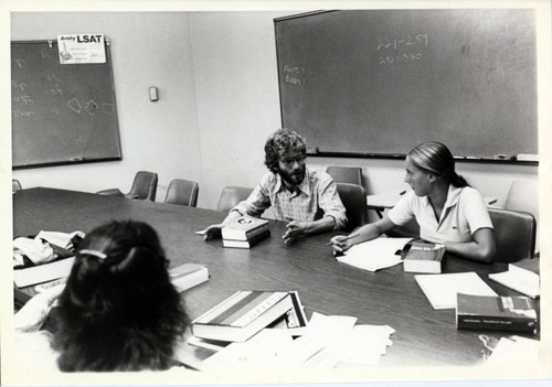 Students in class, Pitzer College