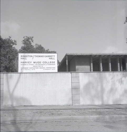 Kingston Hall and Thomas-Garrett Hall construction sign, Harvey Mudd College