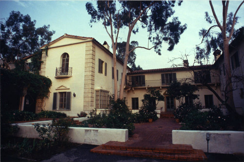 Browning Hall, Scripps College