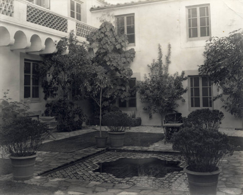 Star Court, Scripps College