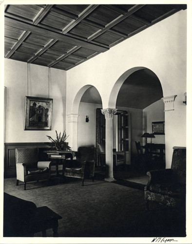 Toll Hall living room, Scripps College