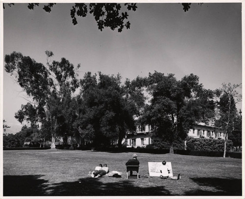 Students on Central Quad, Scripps College