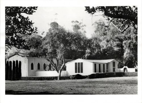 Denison Library and Jaqua Quad, Scripps College