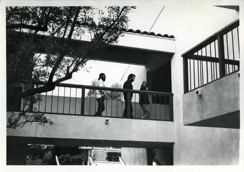 Humanities building walkways, Scripps College