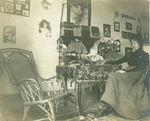 Dorm room inside Sumner Hall, Pomona College