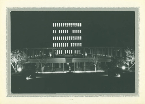 Sprague Library and Hixon Court at night, Harvey Mudd College