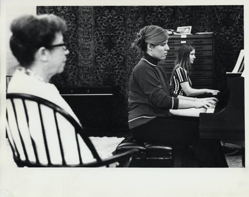 Piano students, Scripps College