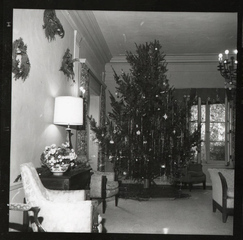 Browning Christmas Tree, Scripps College