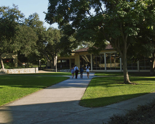 Collins Dining Hall, Claremont McKenna College