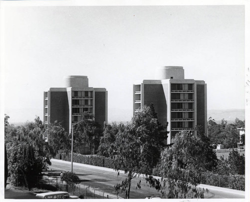 Tower Dormitories, Claremont McKenna College