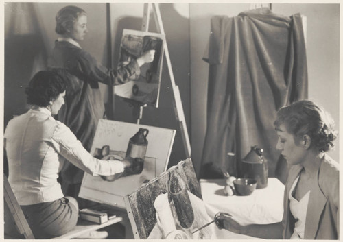 Students painting, Scripps College