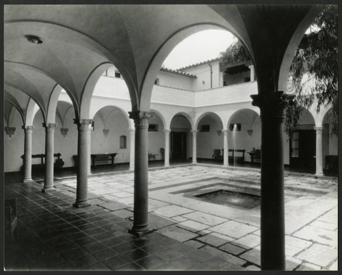 Eucalyptus Court, Scripps College