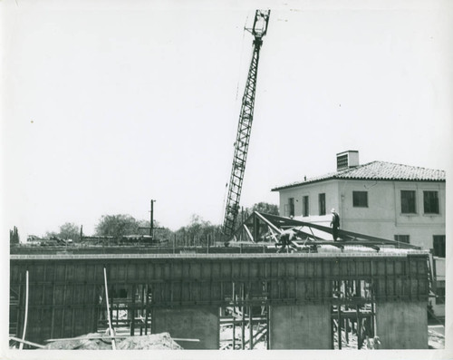 Gibson Dining Hall Construction, Pomona COllege