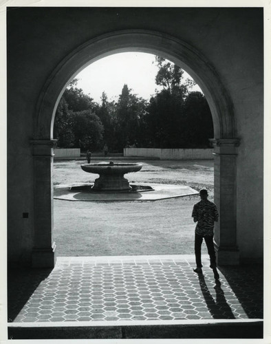 Bosbyshell Fountain, Pomona College