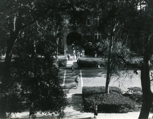 Holmes and Pearsons Halls, Pomona College