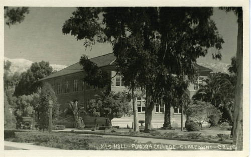 Holmes Hall, Pomona College