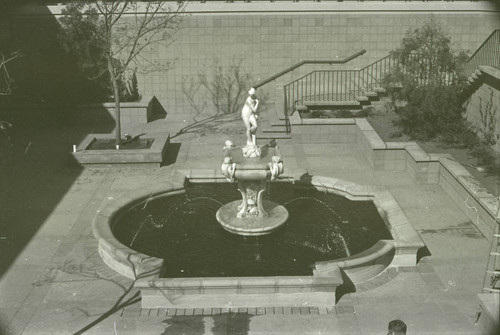 Venus statue and fountain, Harvey Mudd College