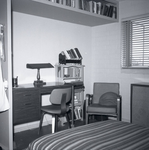 Dorm room, Claremont McKenna College