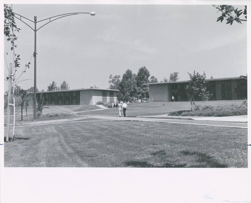 Mildred E. Mudd Hall and West Hall, Harvey Mudd College