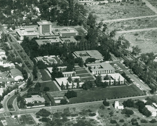 Aerial view of campus, Harvey Mudd College