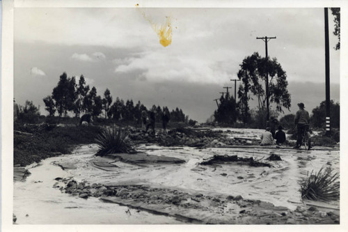 Foothill Boulevard during 1938 flood