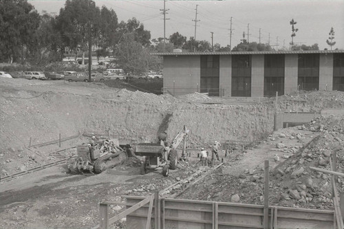 Marks Hall construction, Harvey Mudd College