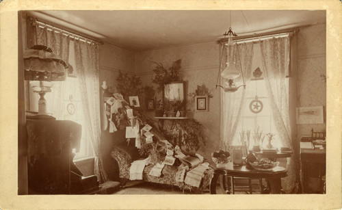 Sumner Hall dormitory room, Pomona College