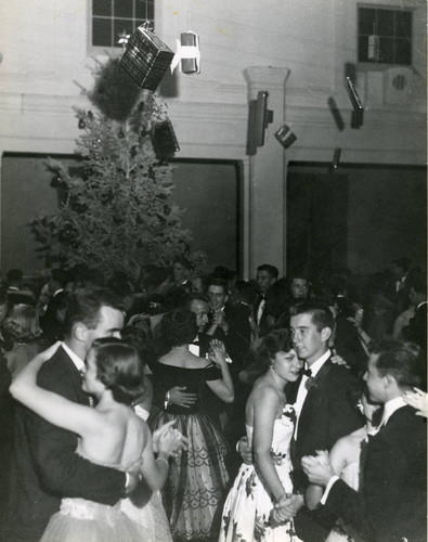 Formal dance, Pomona College