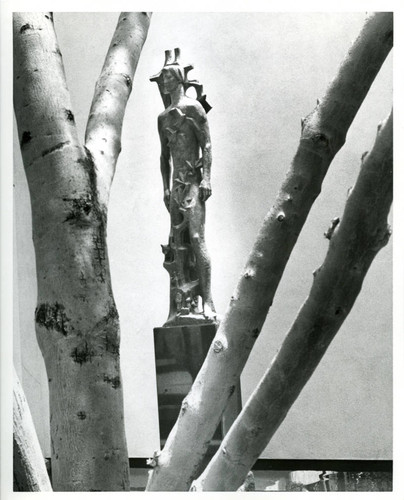 Bette Cree Edwards Humanities Building sculpture, Scripps College