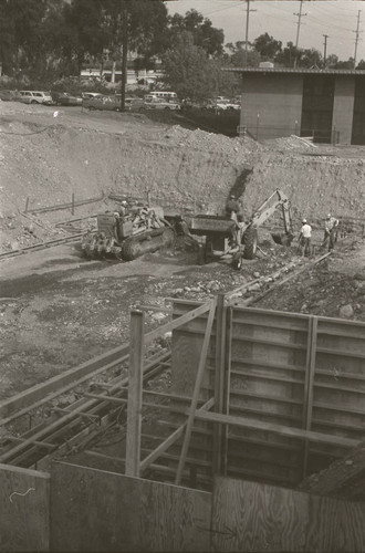 Marks Hall construction, Harvey Mudd College