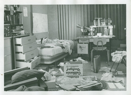 Dorm room interior, Harvey Mudd College