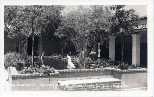 Seal Fountains, Scripps College