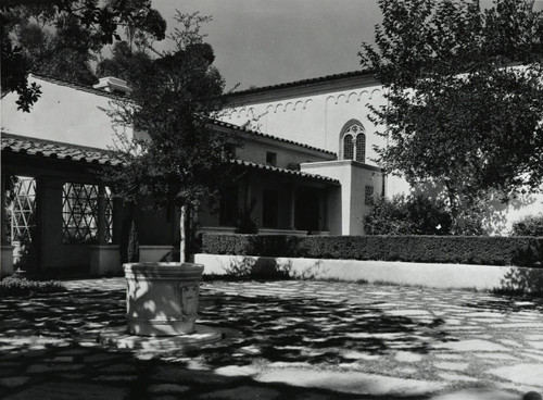 Sicilian Court of Denison Library, Scripps College