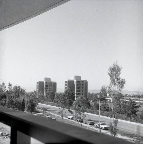 Auen and Fawcett Halls, Claremont McKenna College