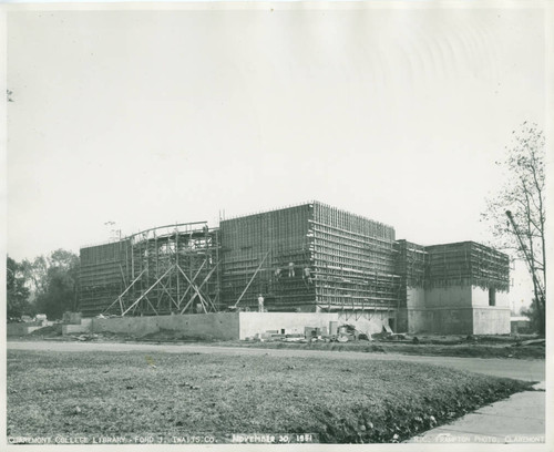 Construction the Honnold Library