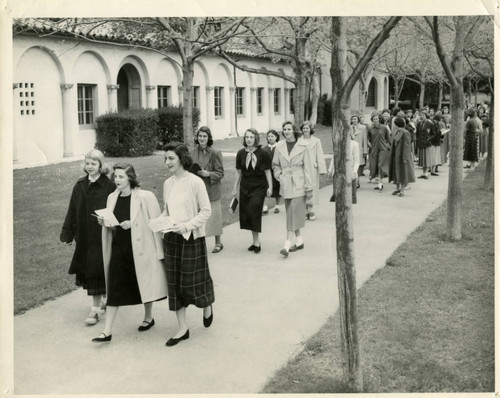 Scripps College students walking on campus